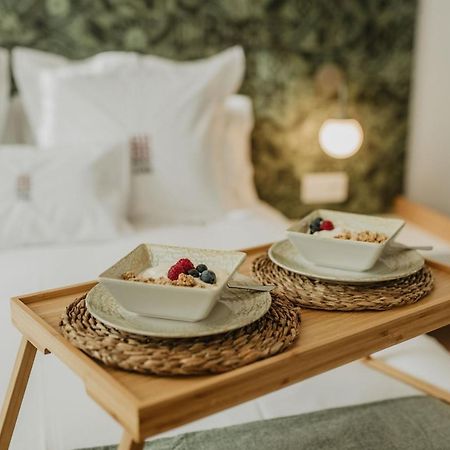 Petit Luxe Volta Acomodação com café da manhã Terrassa Exterior foto
